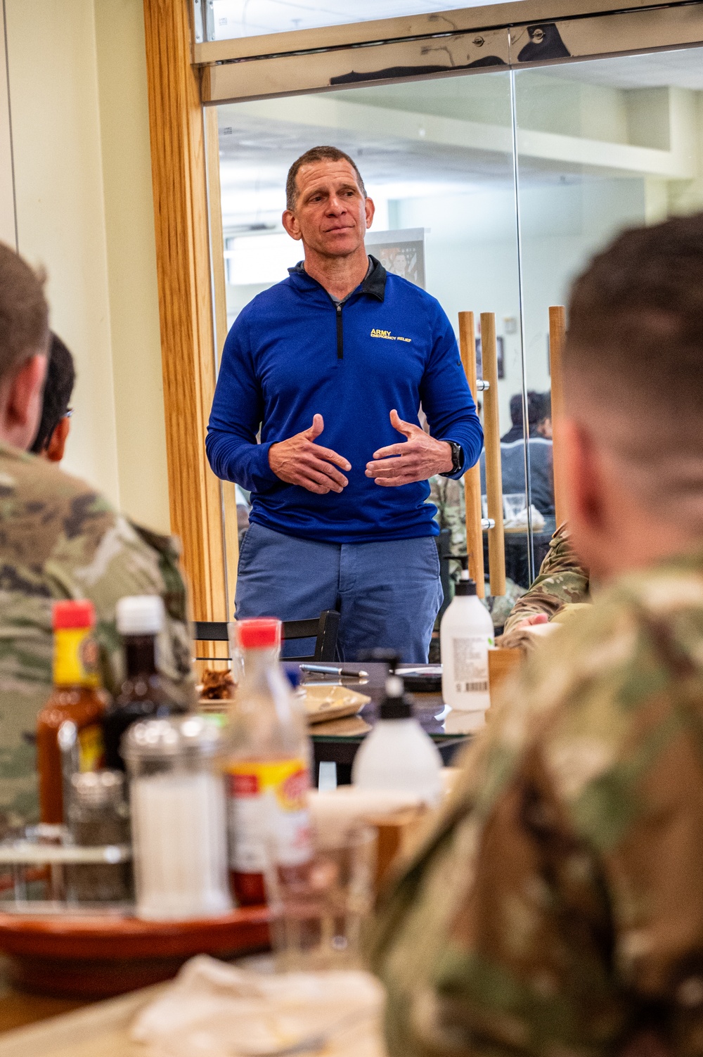 Former SMA Grinston visits Humphreys