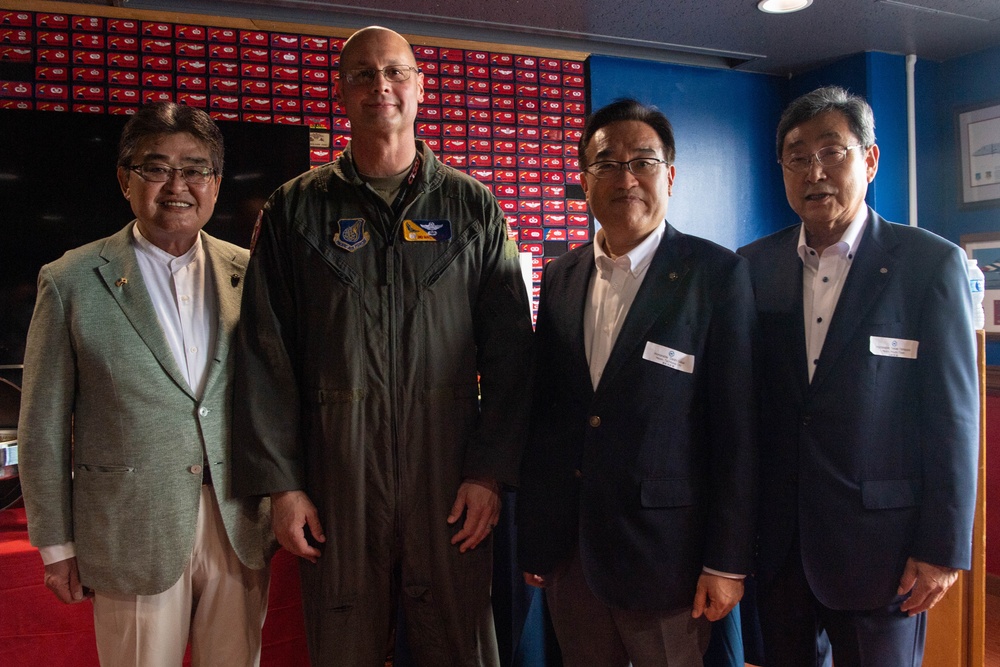 374 AW welcomes distinguished guests at Japanese-American Friendship Festival 2025