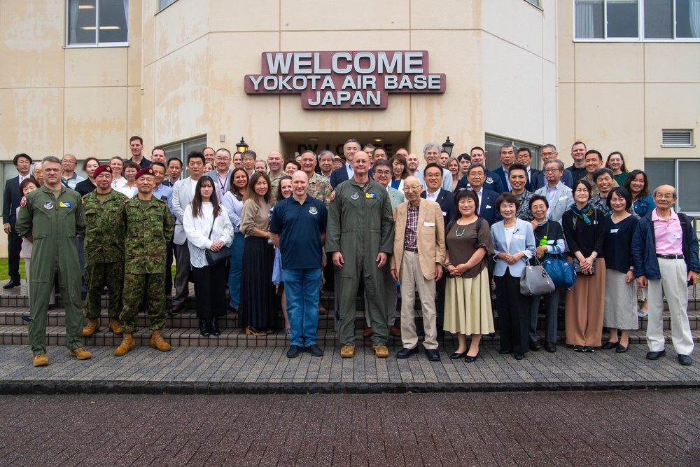 374 AW welcomes distinguished guests at Japanese-American Friendship Festival 2025