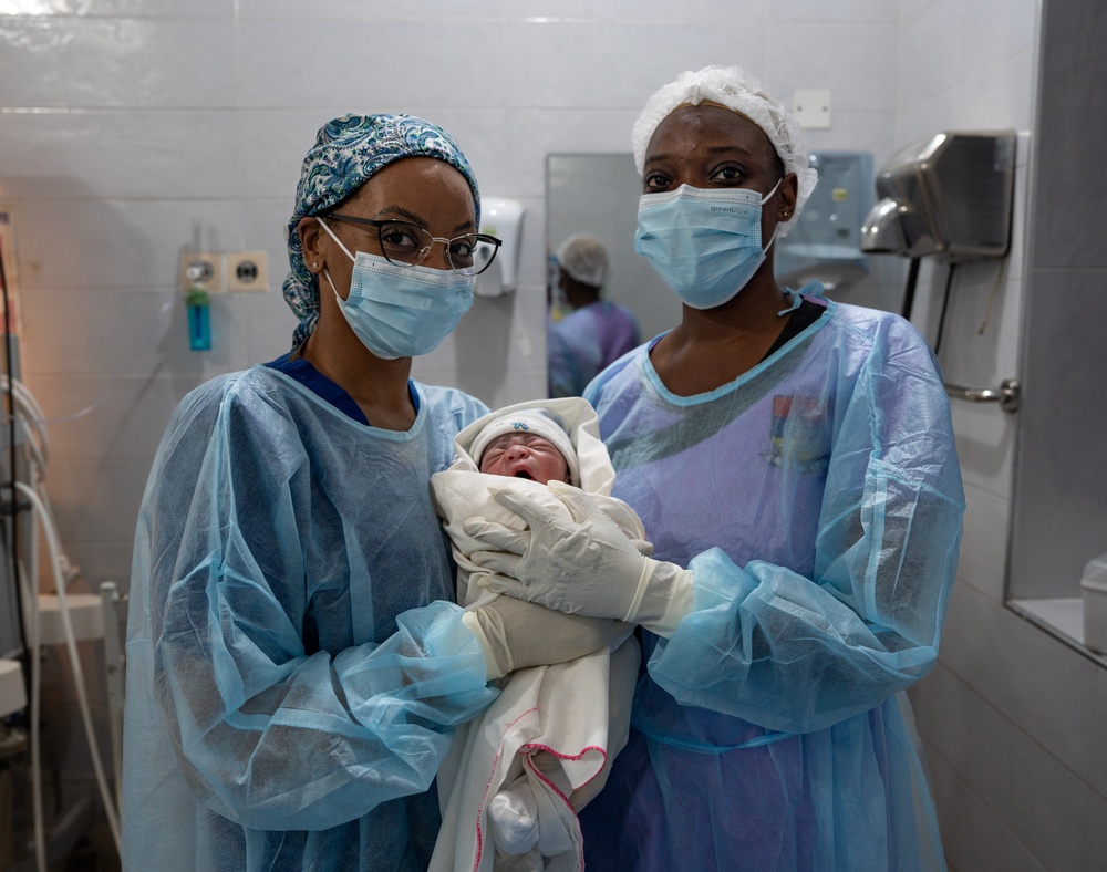 US, Ghana midwives team up in maternity ward at African Lion 2025