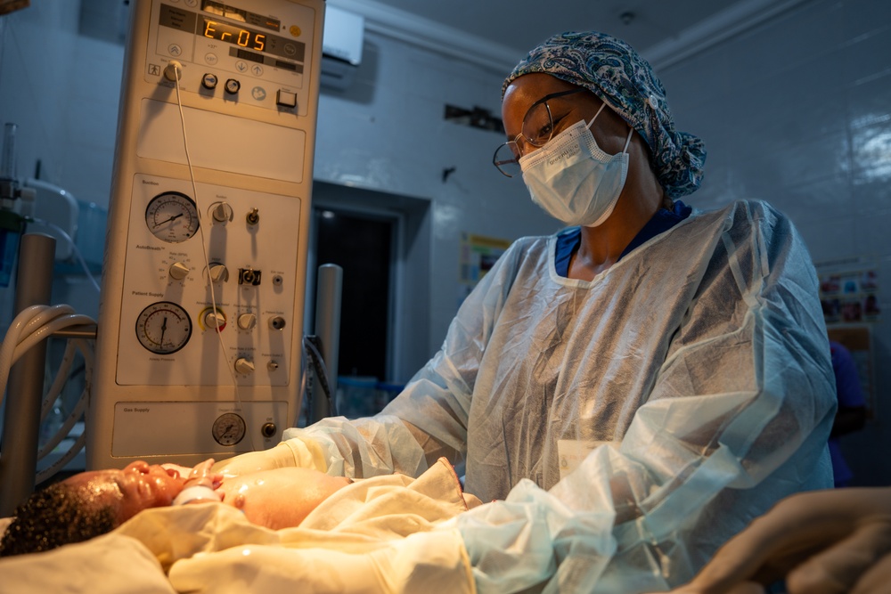 US, Ghana midwives team up in maternity ward at African Lion 2025