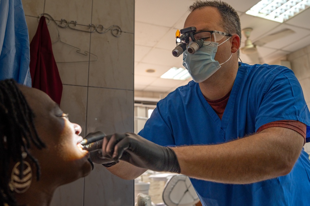 US, Ghana military health professionals provide dental care at African Lion 2025