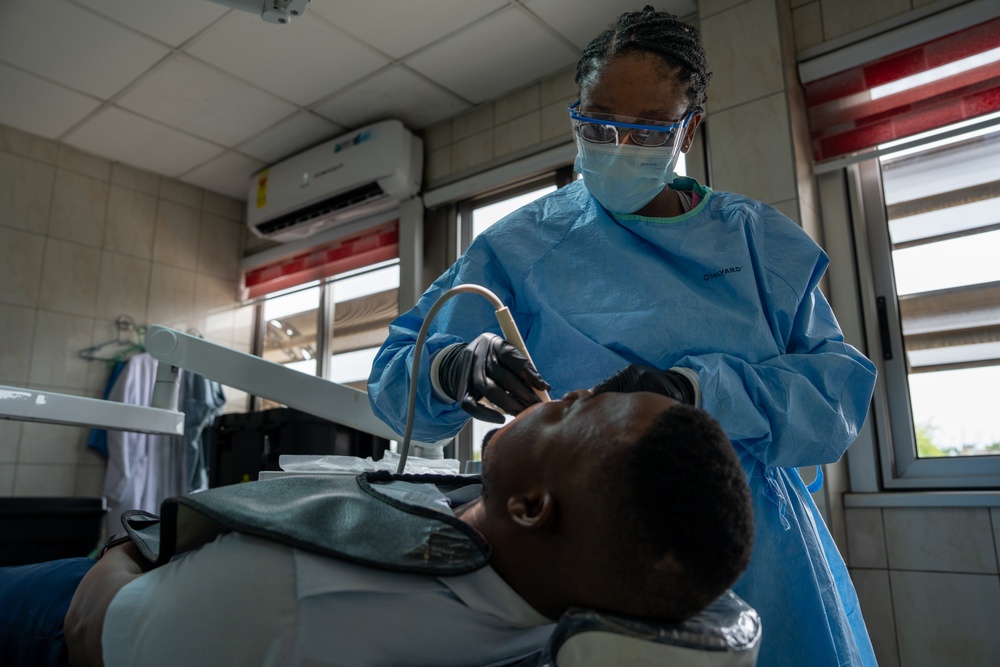 US, Ghana military health professionals provide dental care at African Lion 2025