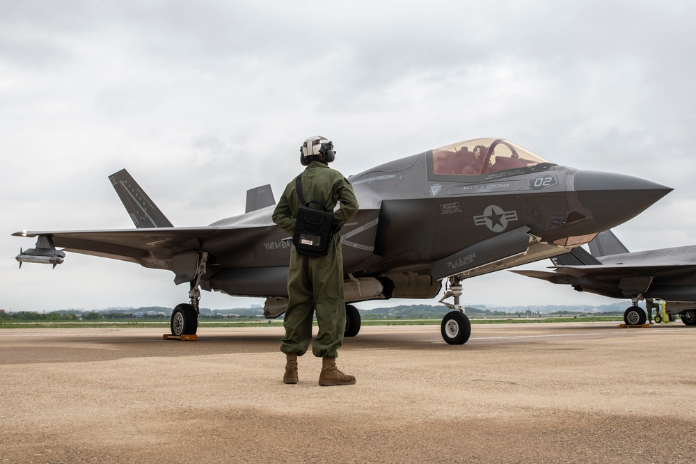 U.S. Marines fly F-35B with ordnance