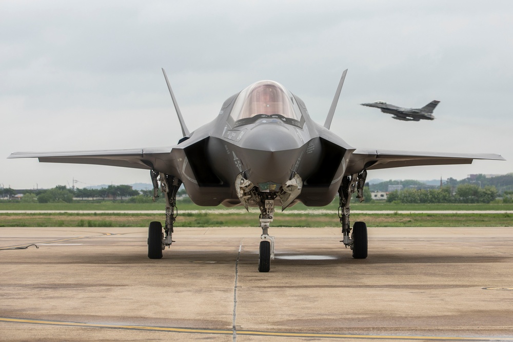 U.S. Marines fly F-35B with ordnance
