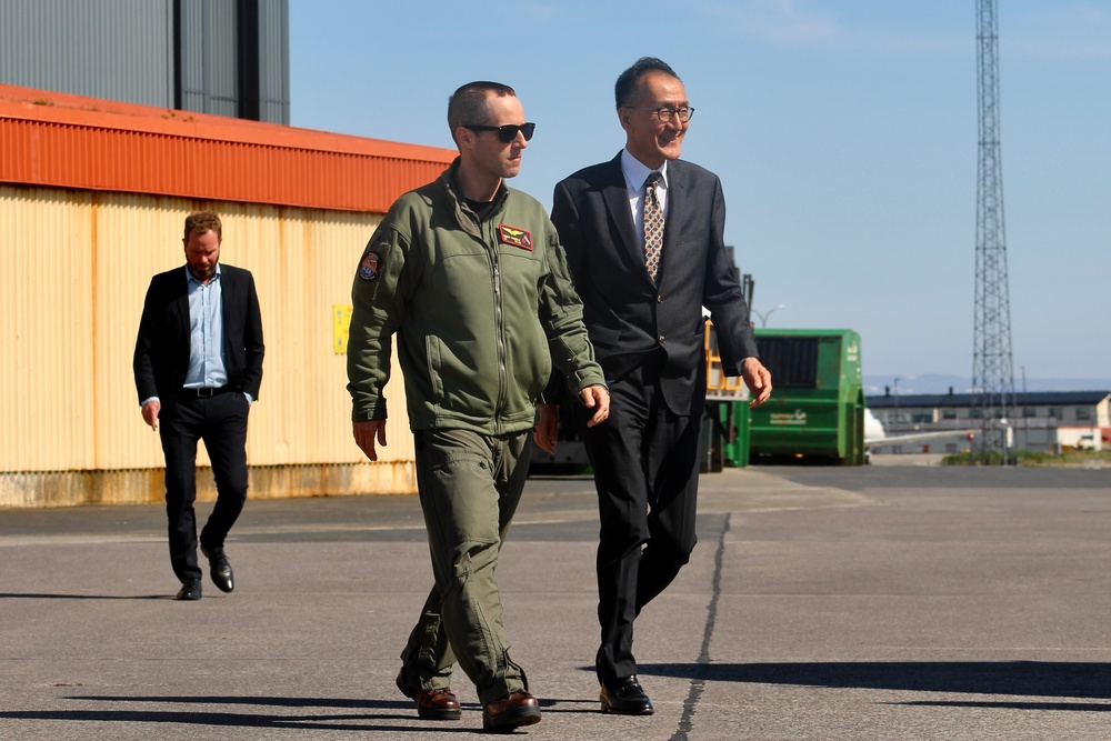 Japanese Ambassador to Iceland visits U.S. VP Squadrons