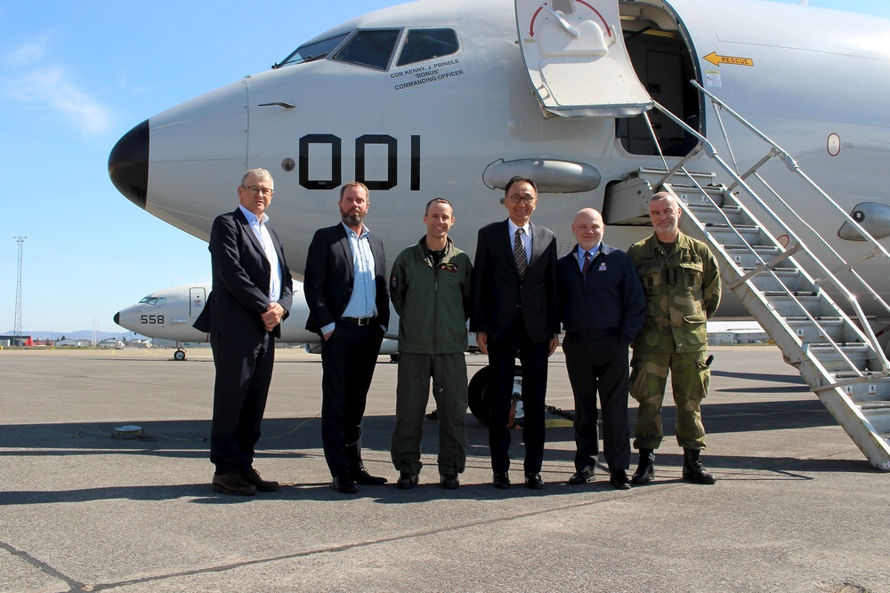 Japanese Ambassador to Iceland visits U.S. VP Squadrons
