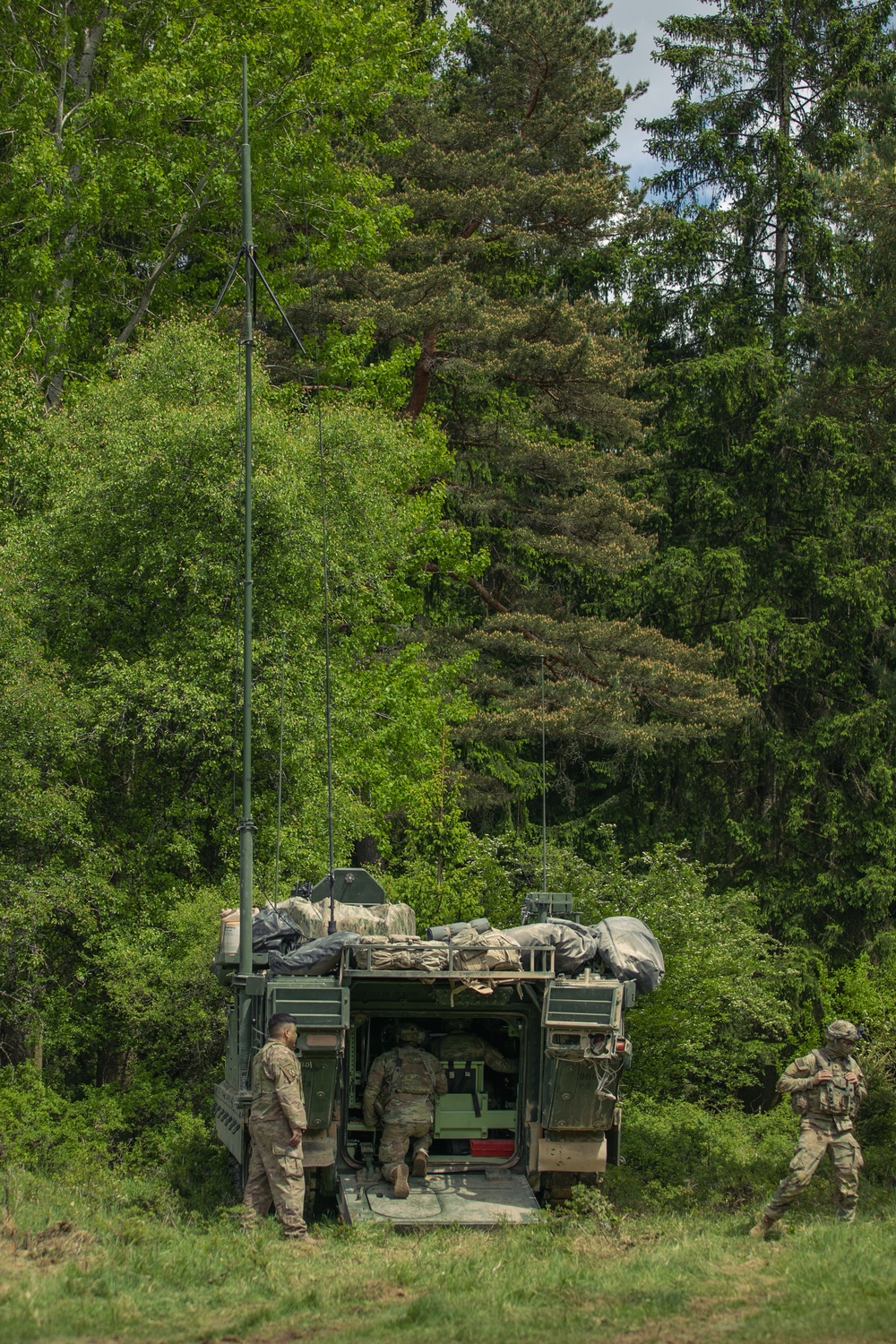 3rd Infantry Division Integrates New Technologies at Combined Resolve 25-2