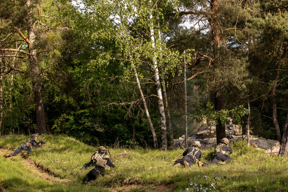 U.S. Army serving as opposing force takes simulated contact while participating in the Army’s Transforming in Contact initiative (TiC) during Exercise Combined Resolve 25-2