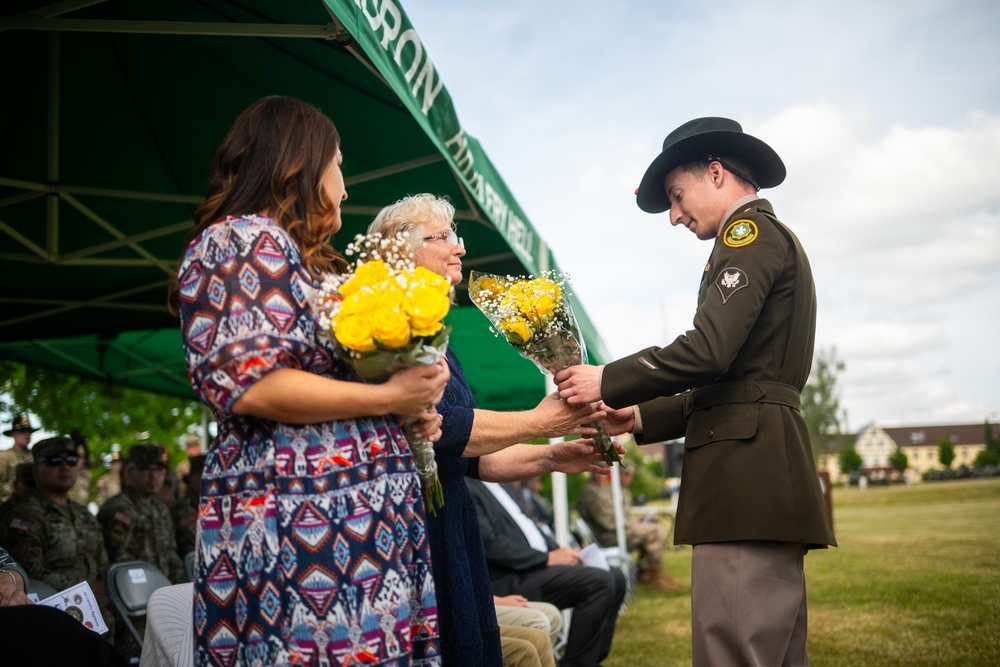 2CR Soldiers and families welcome the 36th regimental CSM
