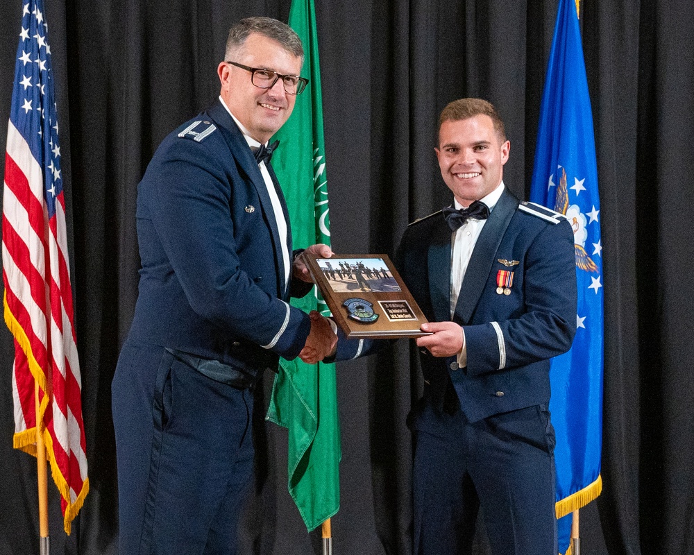 Graduating the Future of Flight: Class 25-09