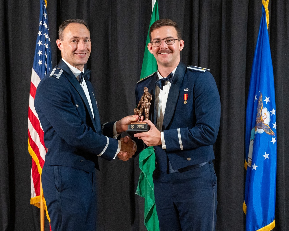 Graduating the Future of Flight: Class 25-09