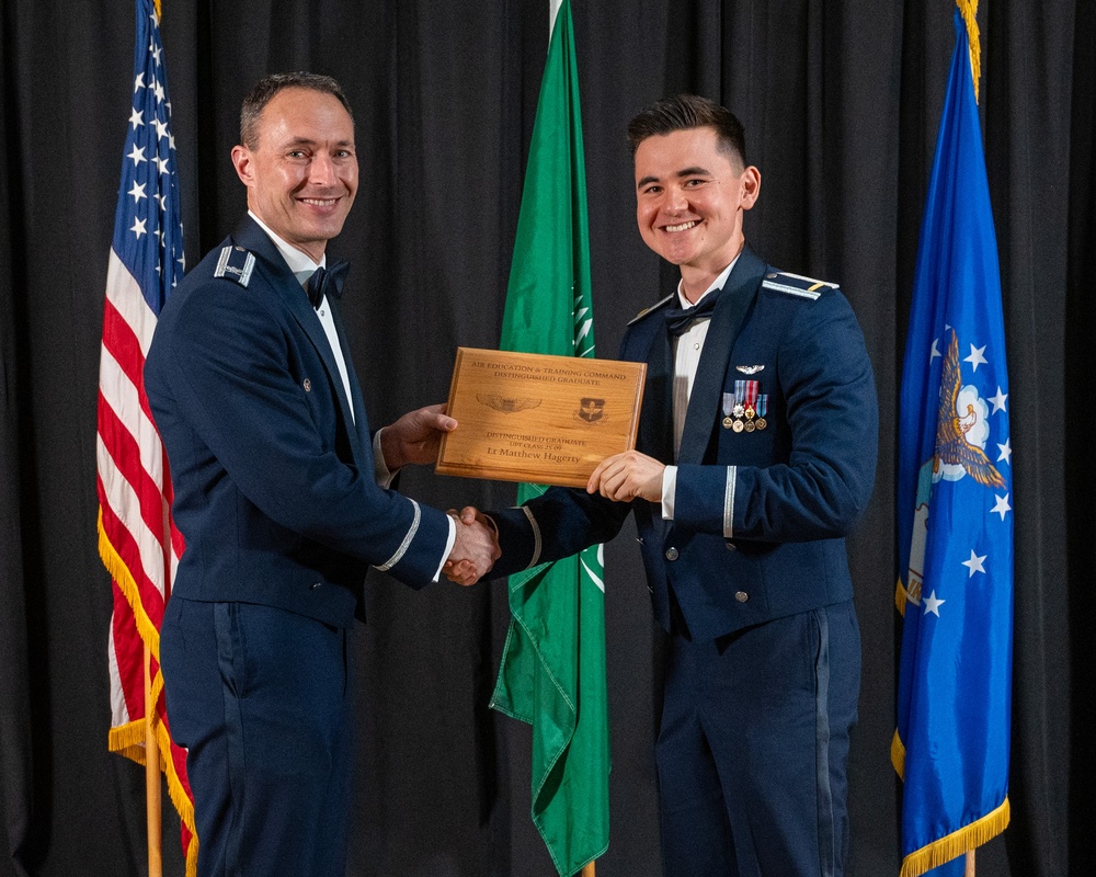 Graduating the Future of Flight: Class 25-09
