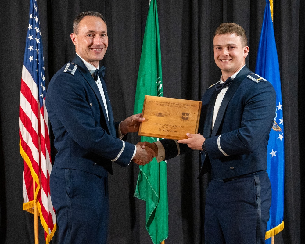 Graduating the Future of Flight: Class 25-09