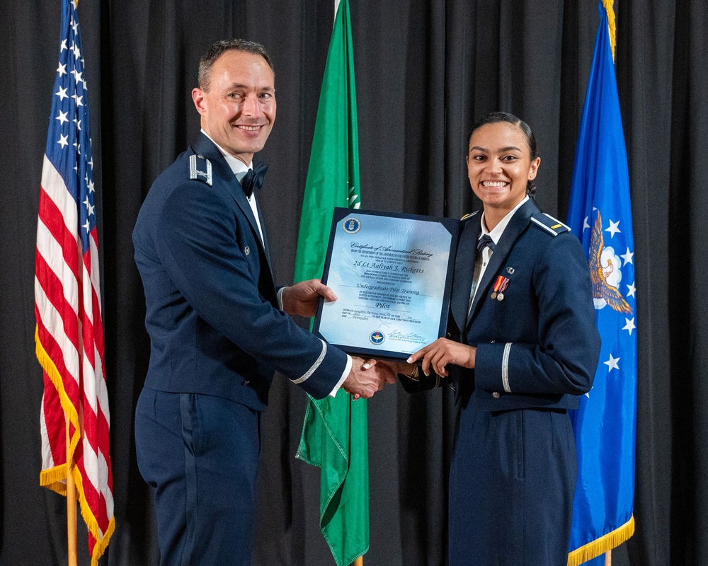 Graduating the Future of Flight: Class 25-09