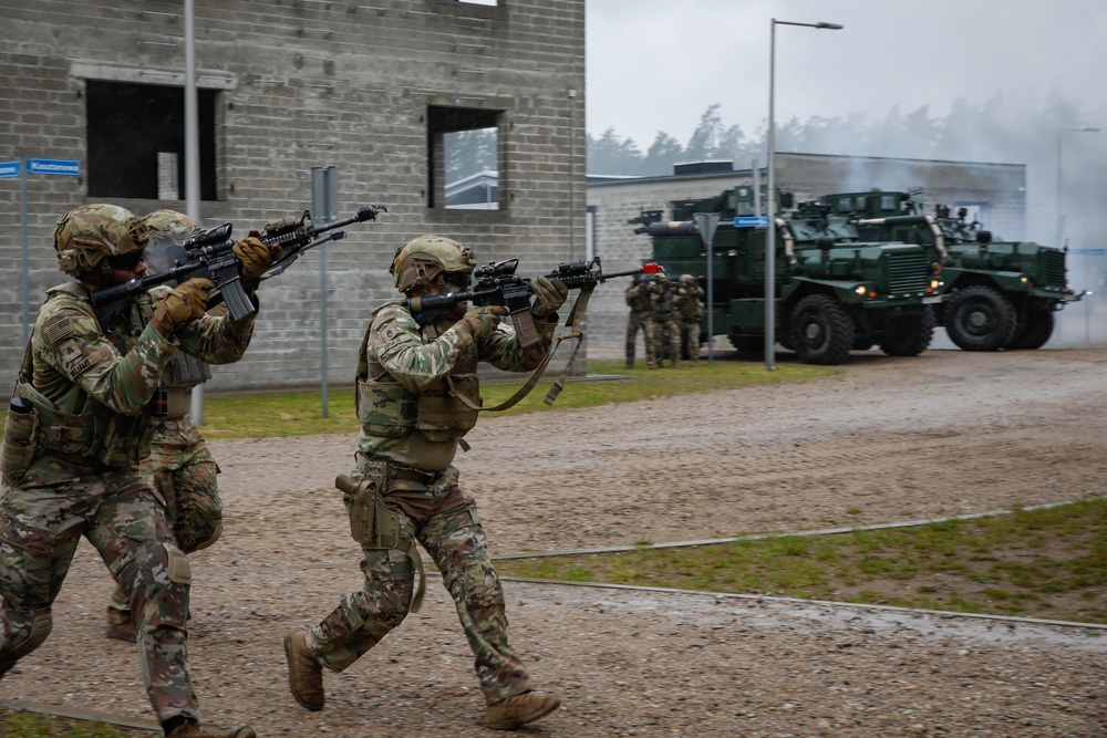 U.S. Army Soldiers Join Forces in International Training Event