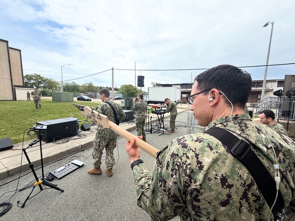 Navy Band Northeast heading to FWNY 2025