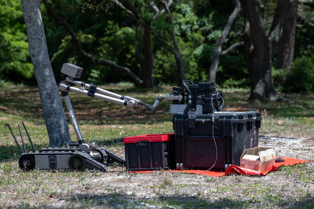 Hurlburt Field joins forces in bomb training &amp; technology