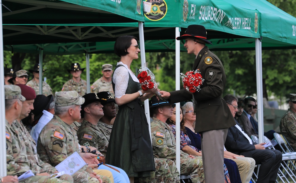 2CR Soldiers and families welcome the 36th regimental CSM