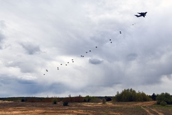 Swift Response 2025: 173rd Airborne Brigade leads multinational airborne operation in Lithuania [Image 12 of 16]