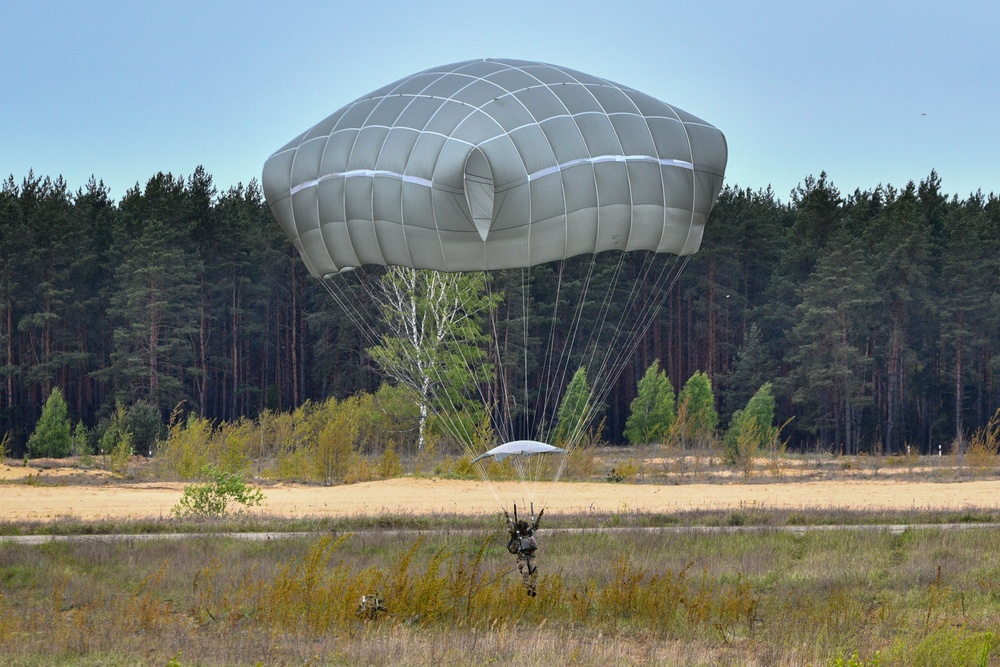 Swift Response 2025: 173rd Airborne Brigade leads multinational airborne operation in Lithuania