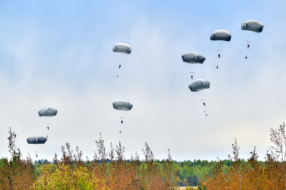 Swift Response 2025: 173rd Airborne Brigade leads multinational airborne operation in Lithuania