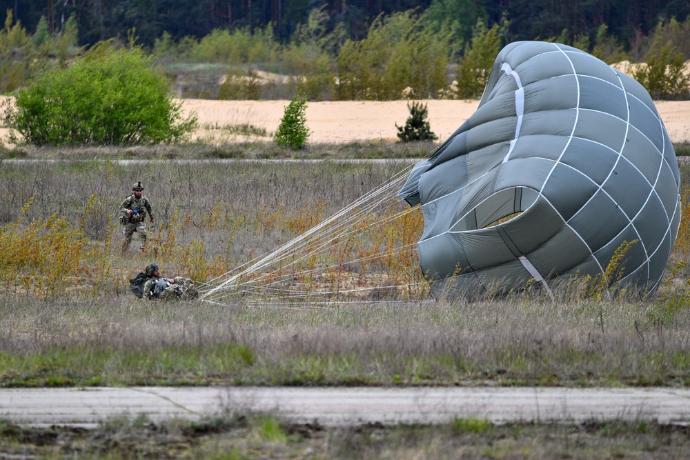 Swift Response 2025: 173rd Airborne Brigade leads multinational airborne operation in Lithuania