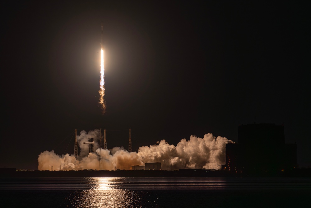 Starlink 6-73 Launches from Cape Canaveral Space Force Station