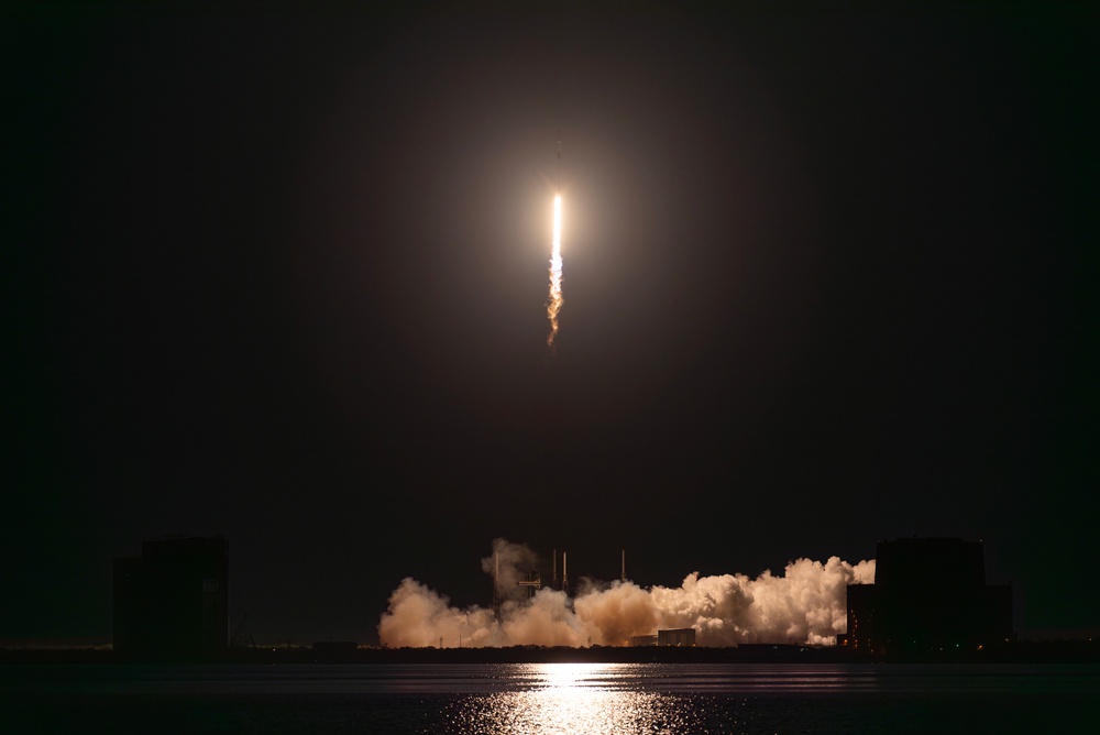 Starlink 6-73 Launches from Cape Canaveral Space Force Station