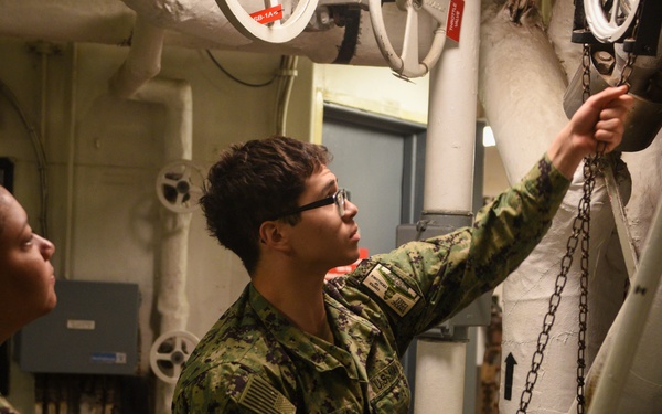 MM &quot;A&quot; School