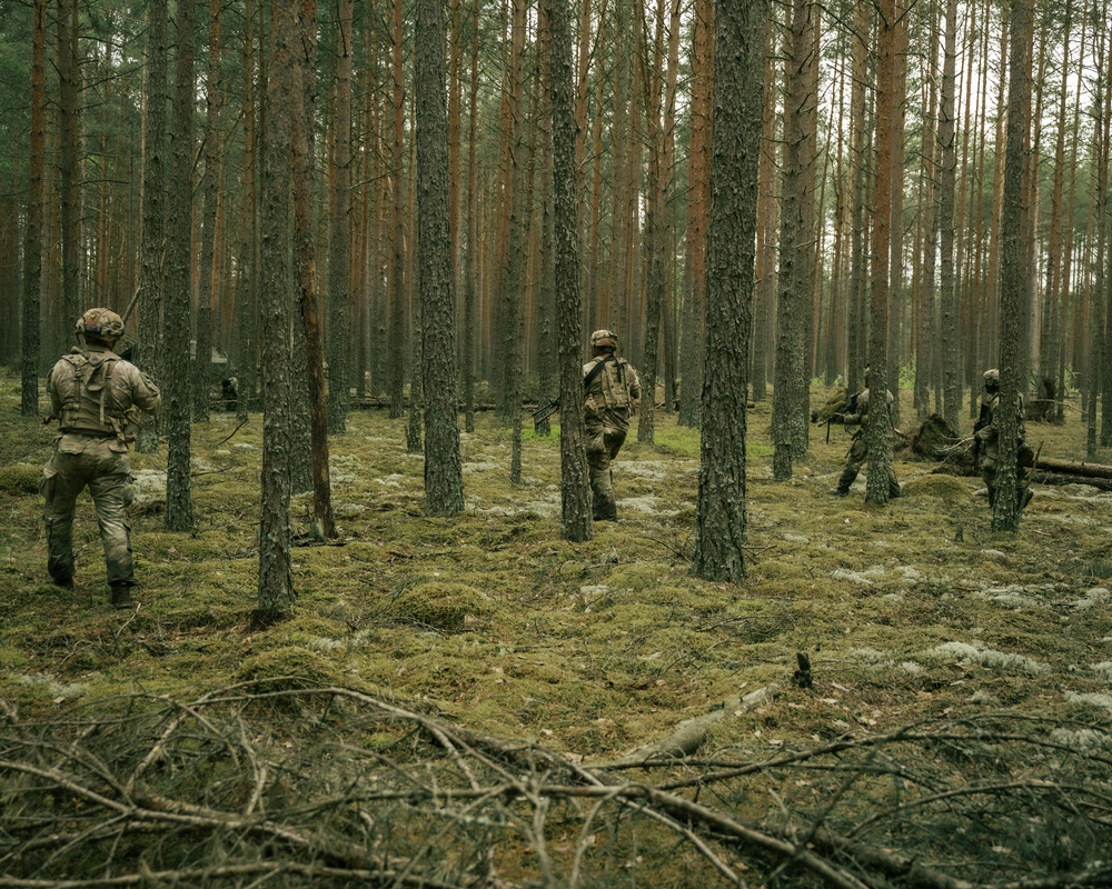 173rd Airborne Brigade Paratroopers Execute STX Training in Lithuania During Swift Response 2025