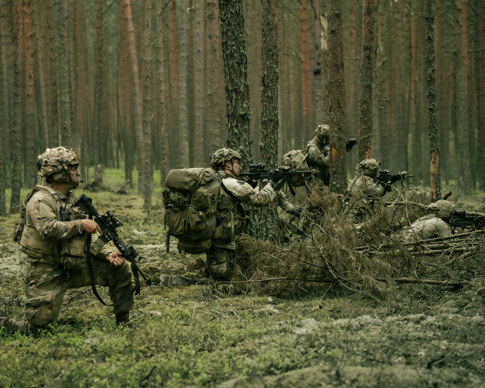 173rd Airborne Brigade Paratroopers Execute STX Training in Lithuania During Swift Response 2025