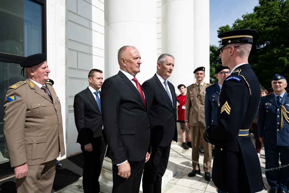 Minister of Defence of Bosnia and Herzegovina Zukan Helez Visits ANC