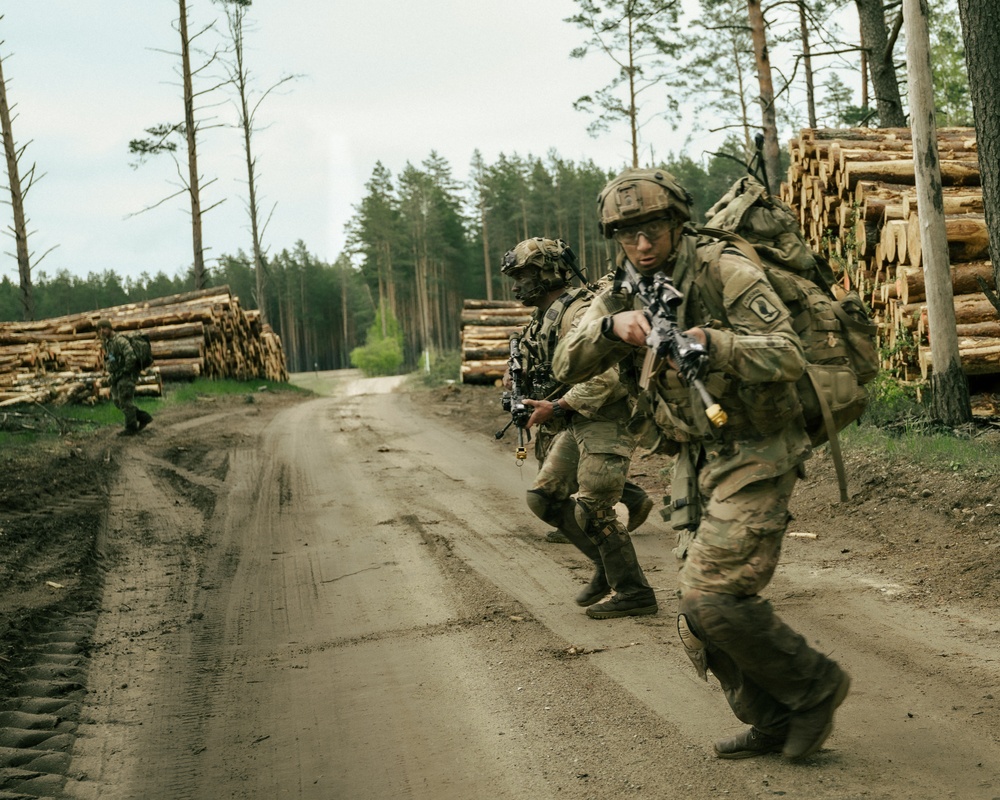 173rd Airborne Brigade Paratroopers Execute STX Training in Lithuania During Swift Response 2025