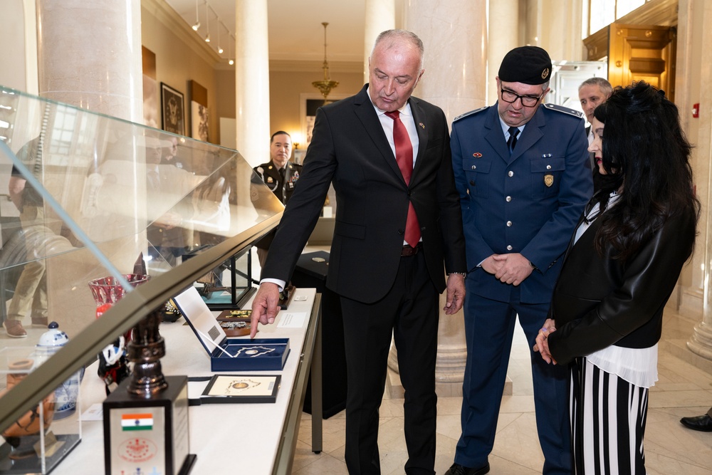 Minister of Defence of Bosnia and Herzegovina Zukan Helez Visits ANC