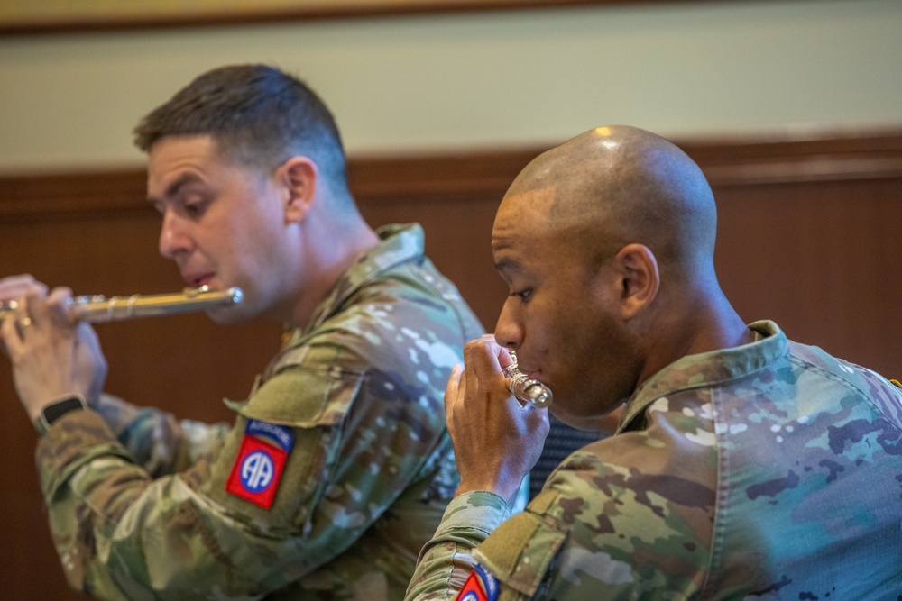 AAW25: Prayer Breakfast