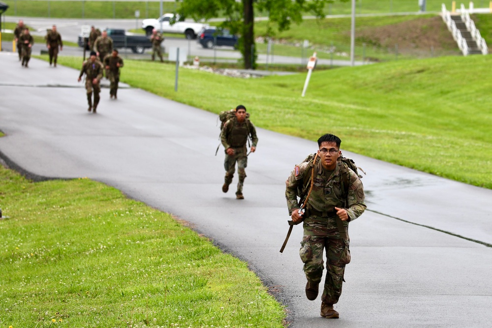 Soldiers push mental, physical toughness in Norwegian Foot March