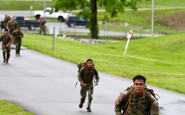 Soldiers push mental, physical toughness in Norwegian Foot March