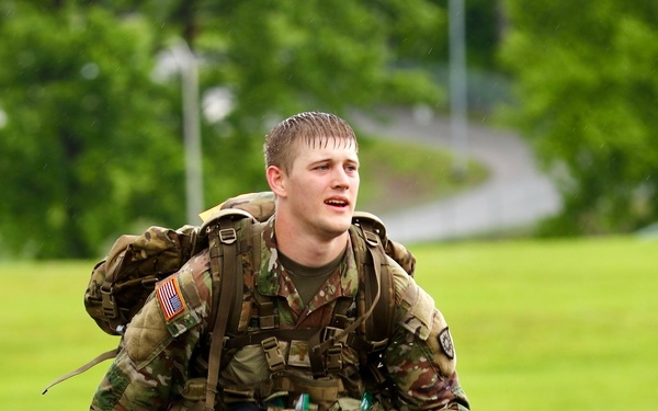 Soldiers push mental, physical toughness in Norwegian Foot March