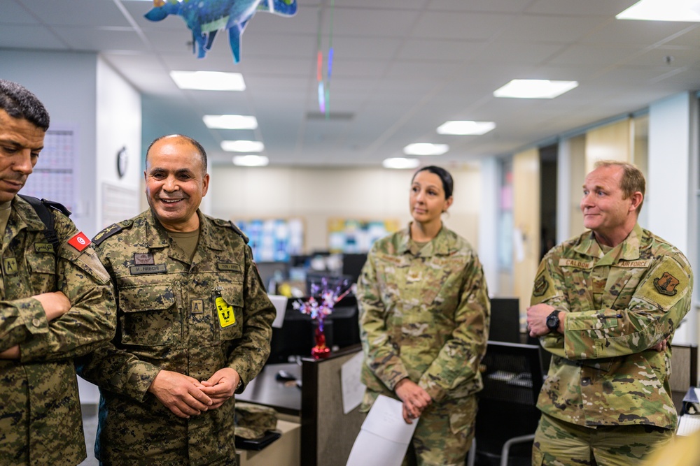 Wyoming Guard hosts Tunisian NCO development exchange to strengthen military partnership
