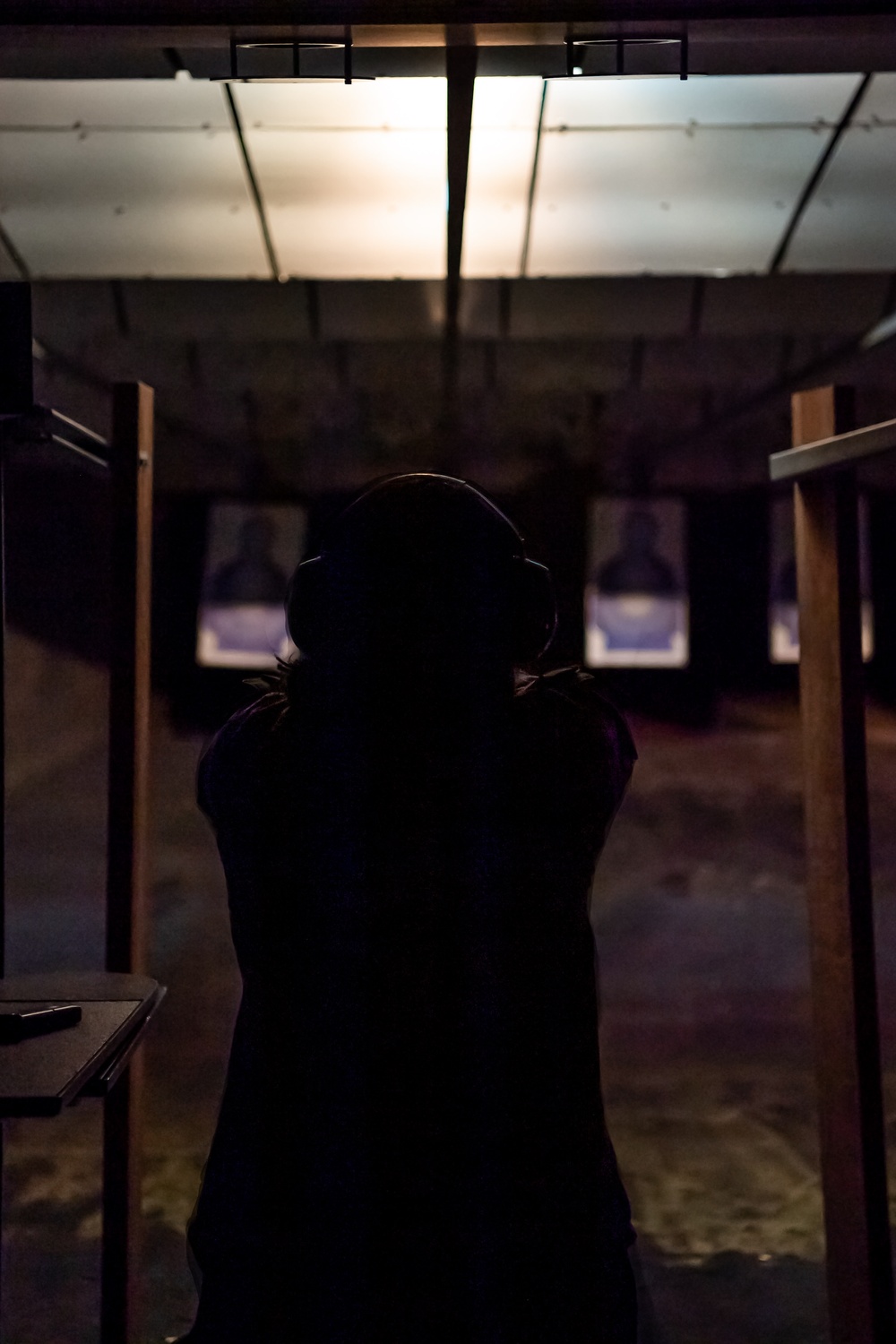 USS Ronald Reagan (CVN 76) Sailors qualify at the range