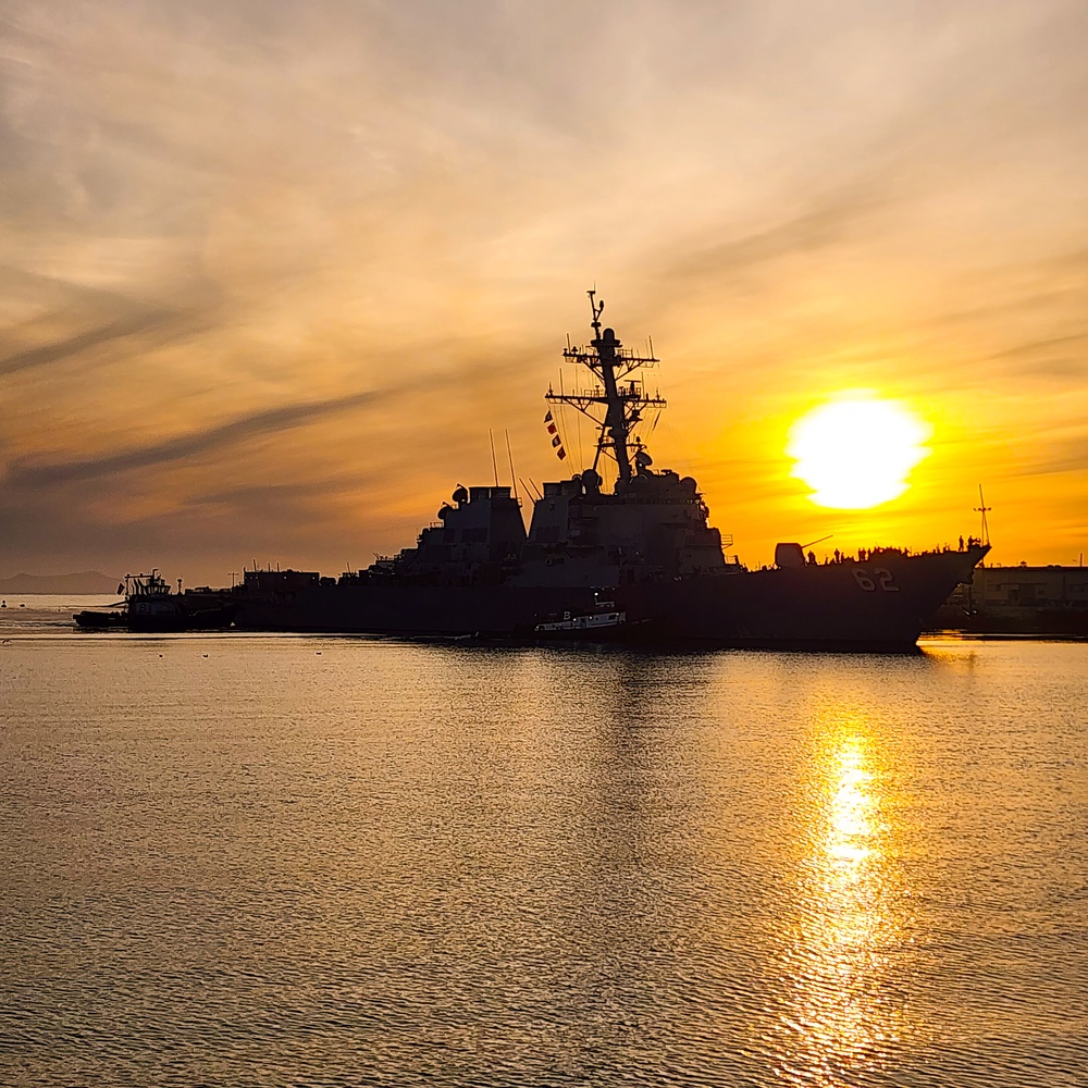 USS Fitzgerald (DDG 62) conducts port call onboard Port Hueneme