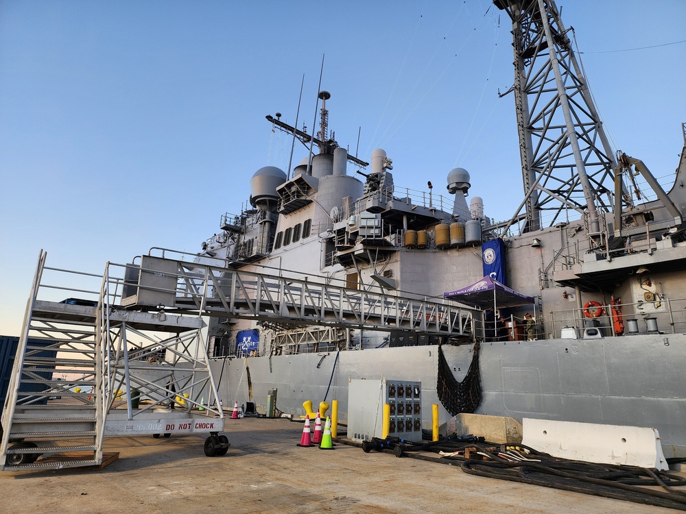 Honor and Glory: USS Princeton (CG 59) conducts port call onboard Port Hueneme