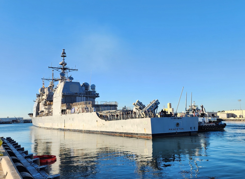 Honor and Glory: USS Princeton (CG 59) conducts port call onboard Port Hueneme