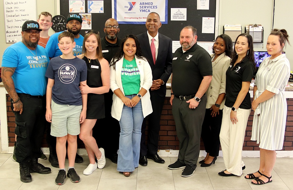 Armed Services YMCA Welcomes El Paso Mayor, Renard U. Johnson for a Tour of their Facilities