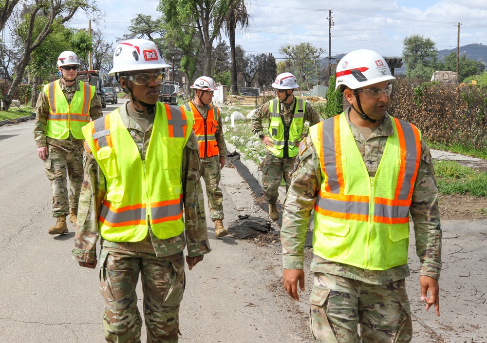 Army public affairs chief meets Task Force Phoenix teams