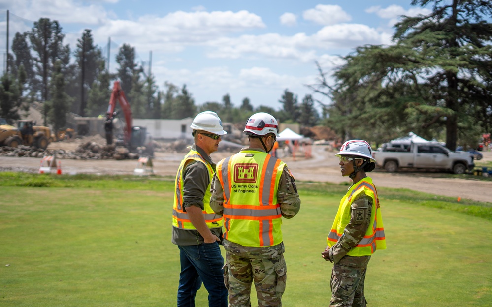 Army public affairs chief meets Task Force Phoenix teams