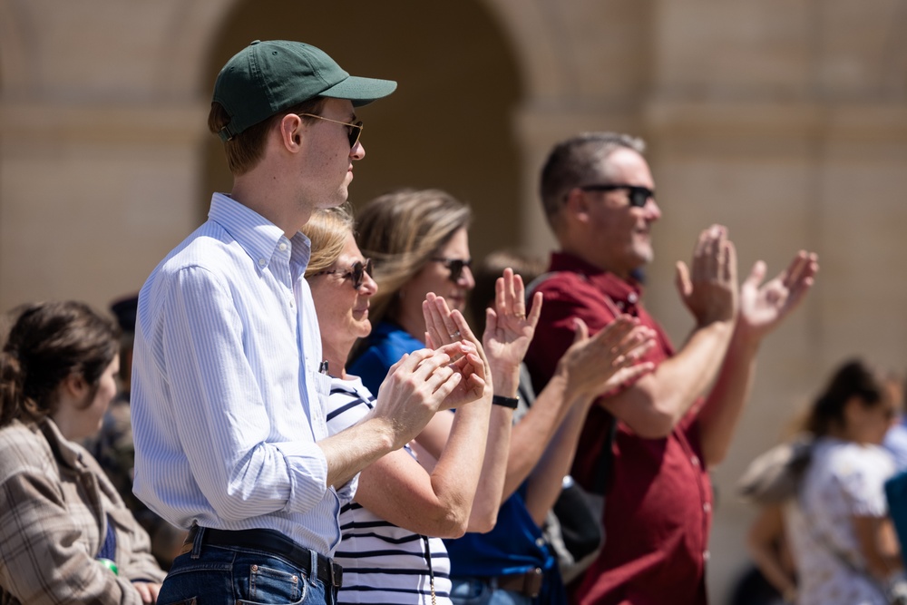 1st MARDIV Band Performs at Les Invalides, France