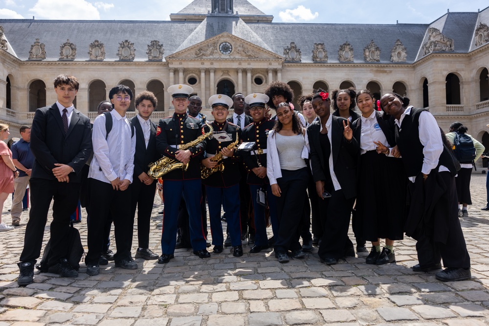 1st MARDIV Band Performs at Les Invalides, France