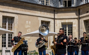 1st MARDIV Band Performs at Les Invalides, France